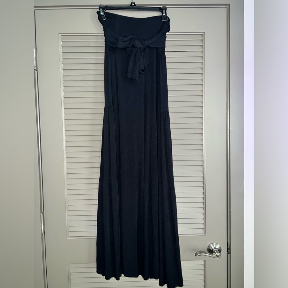 Black wide leg high waisted pants with attached belt to knot or tie in bow